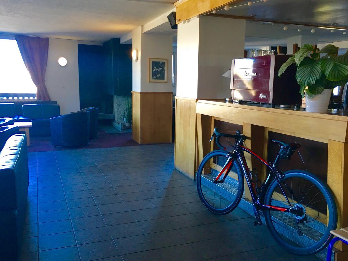 La Vallee Blanche Bikehotel Alpe d'Huez Екстериор снимка